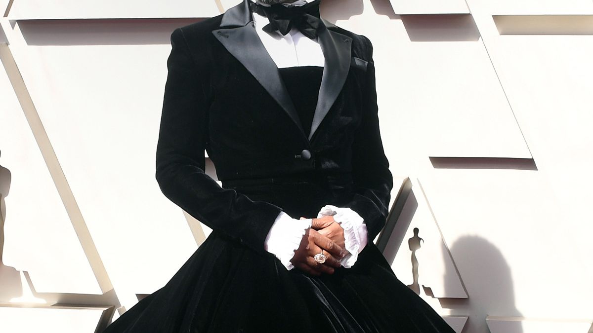billy porter black dress Billy Porter Christian Siriano Oscar Gowns Billy Porter Wore A Christian Siriano Gown To The 2019 Academy Awards