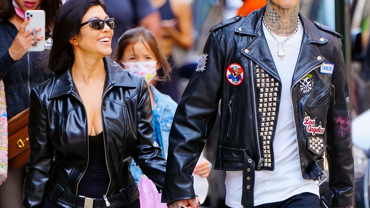 Kourtney Kardashian's Oval Engagement Ring Is a 2021 Trend