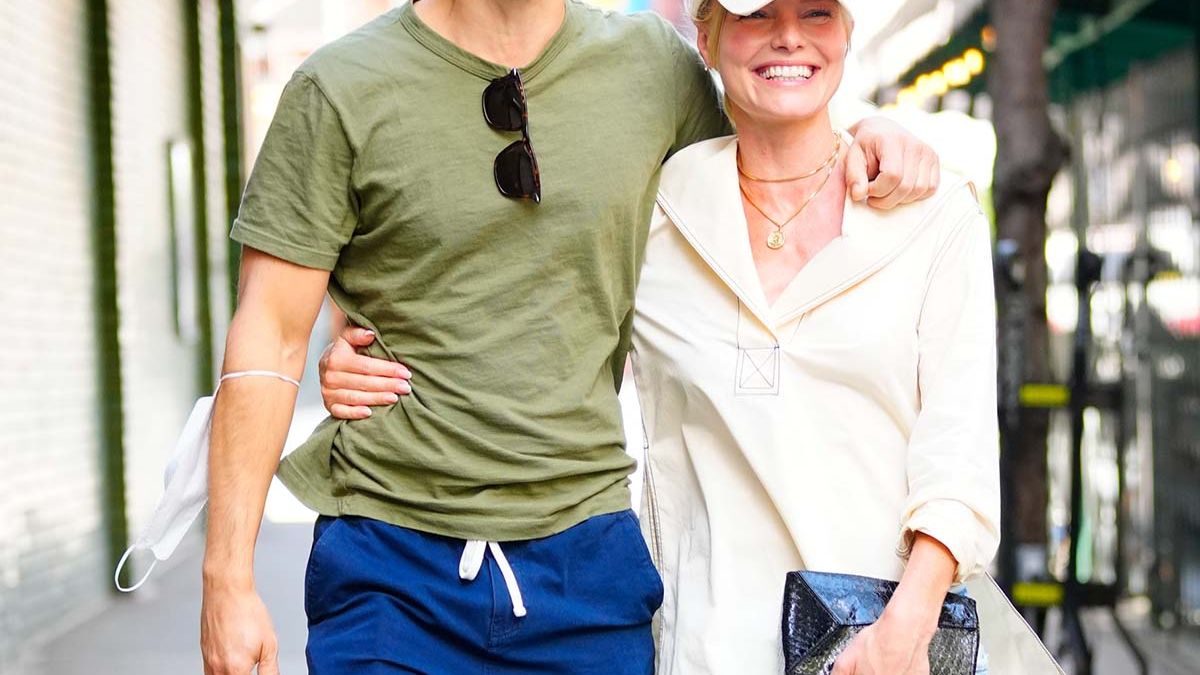 kate bosworth denim dress Kate Bosworth in blue denim mini dress in West Hollywood on February 23 ~ I  want her style
