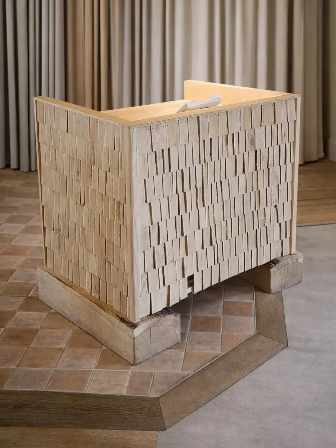 Bidspotter, Bespoke Reception Counter