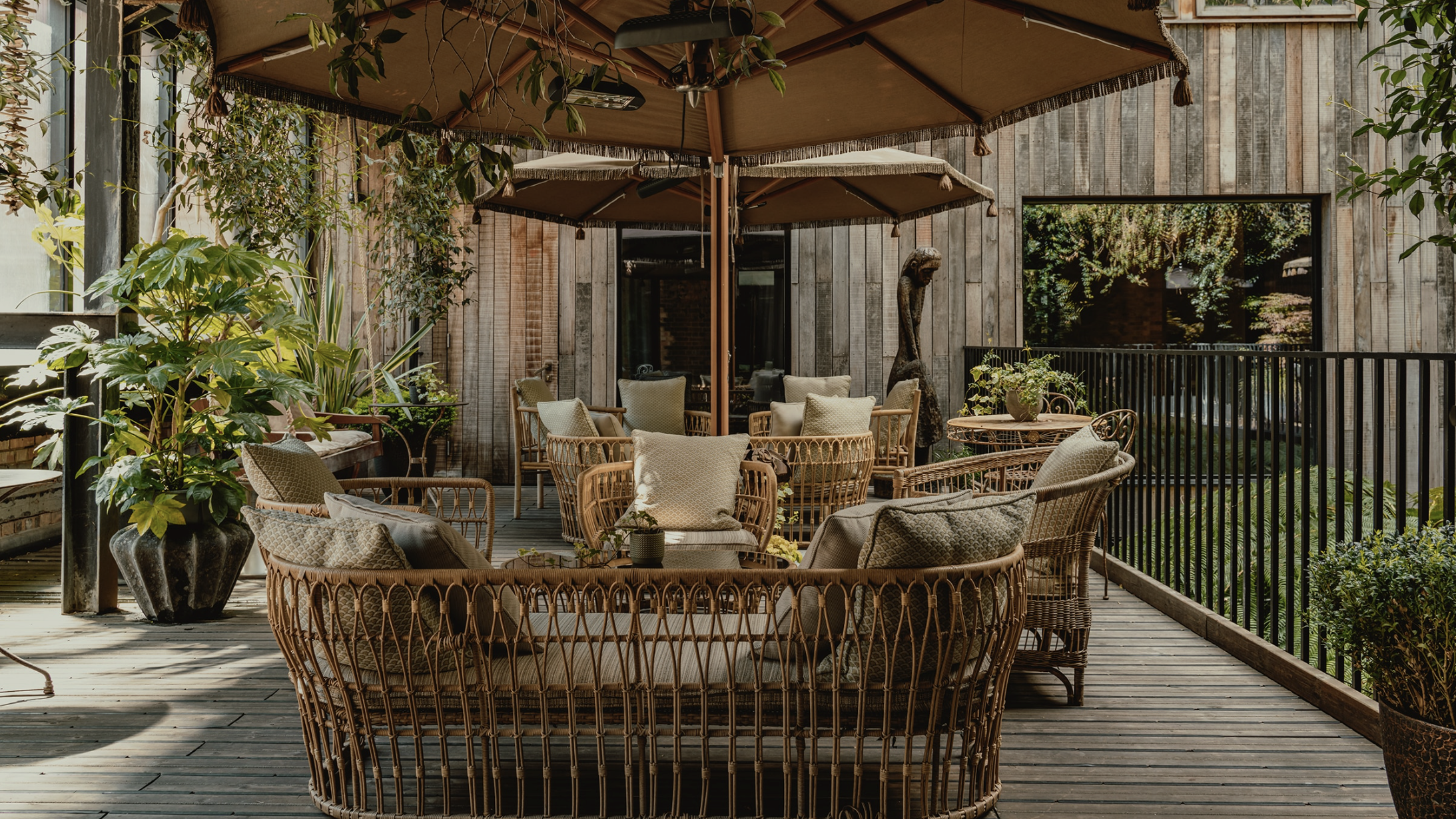 an image of the Jurema Terrace at The Mandrake