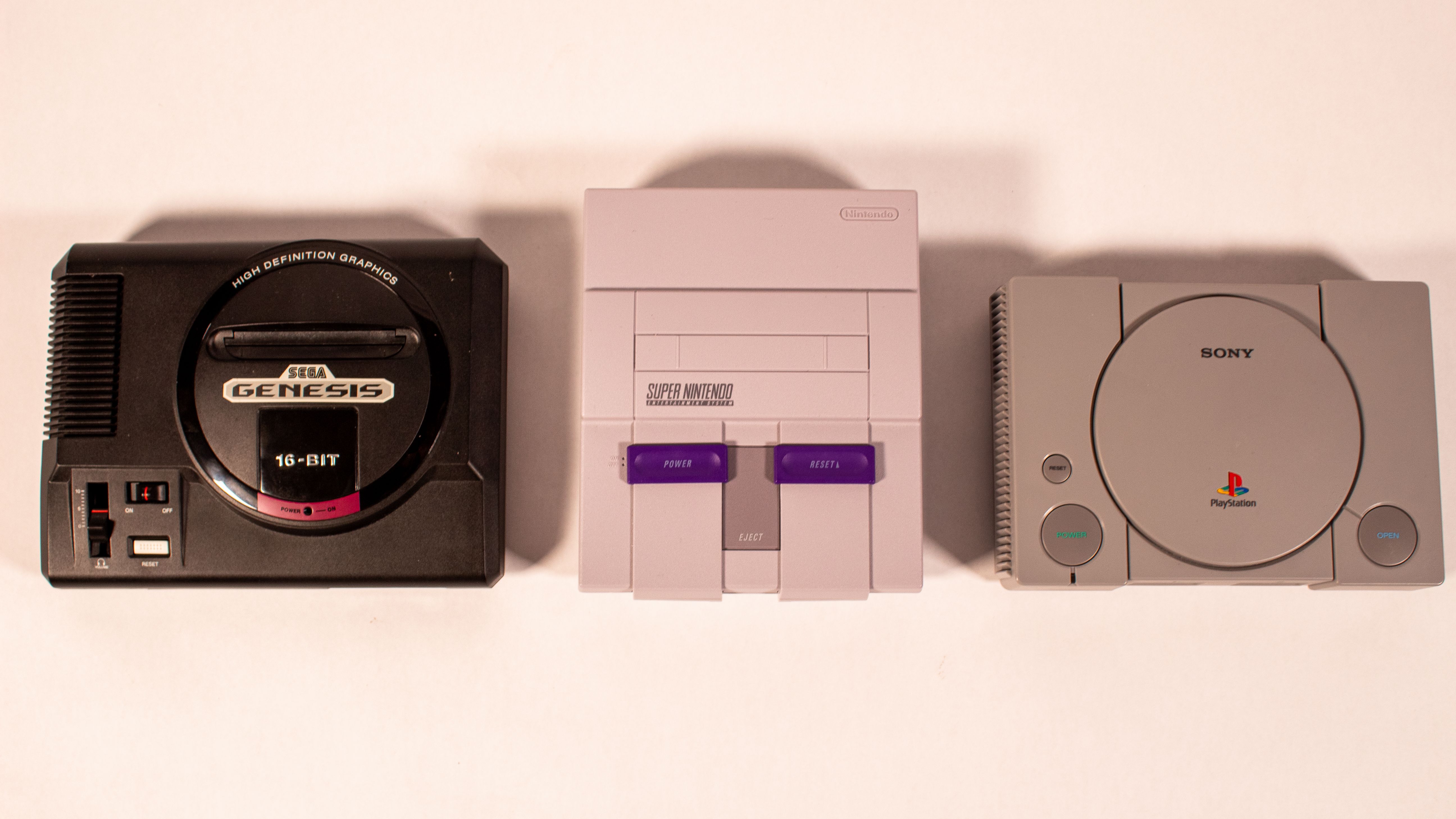 Retro Gaming Face-Off: Raspberry Pi vs PC vs Retro Minis