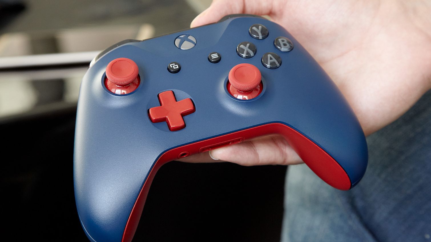 Xbox Design Lab Review: Is This Custom Controller Worth It