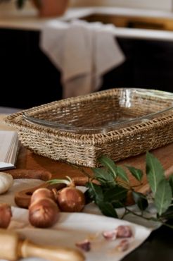 Glass and Seagrass Oven Dish 
