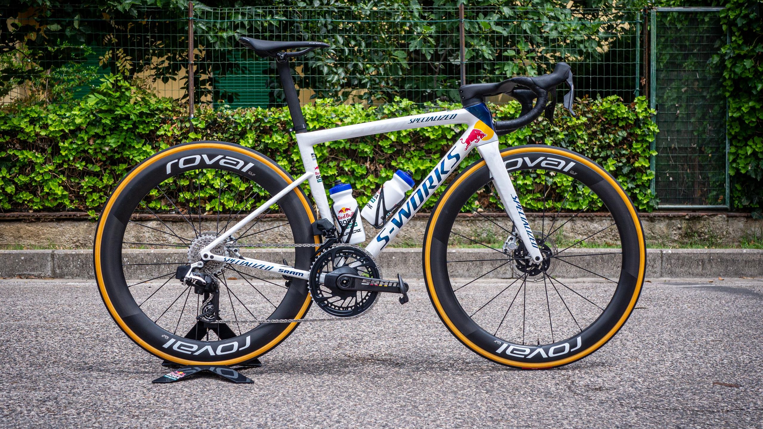 The newest livery in town: Up close with Primož Roglič's Red Bull