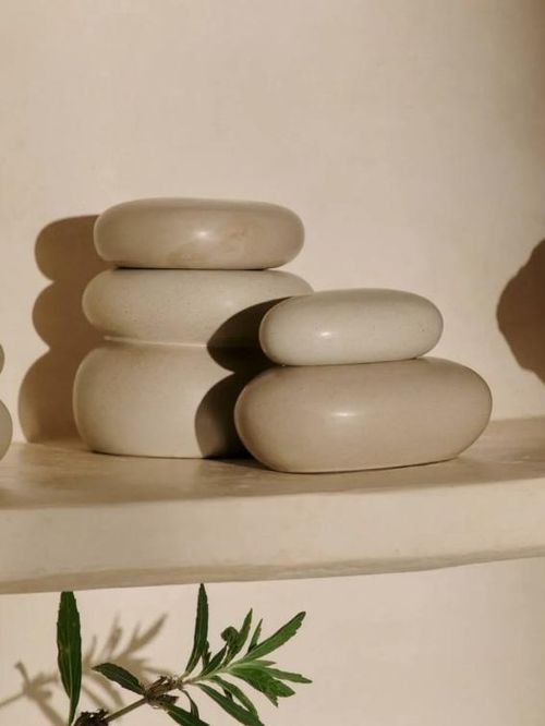 Pebble Ash Medium in Sand