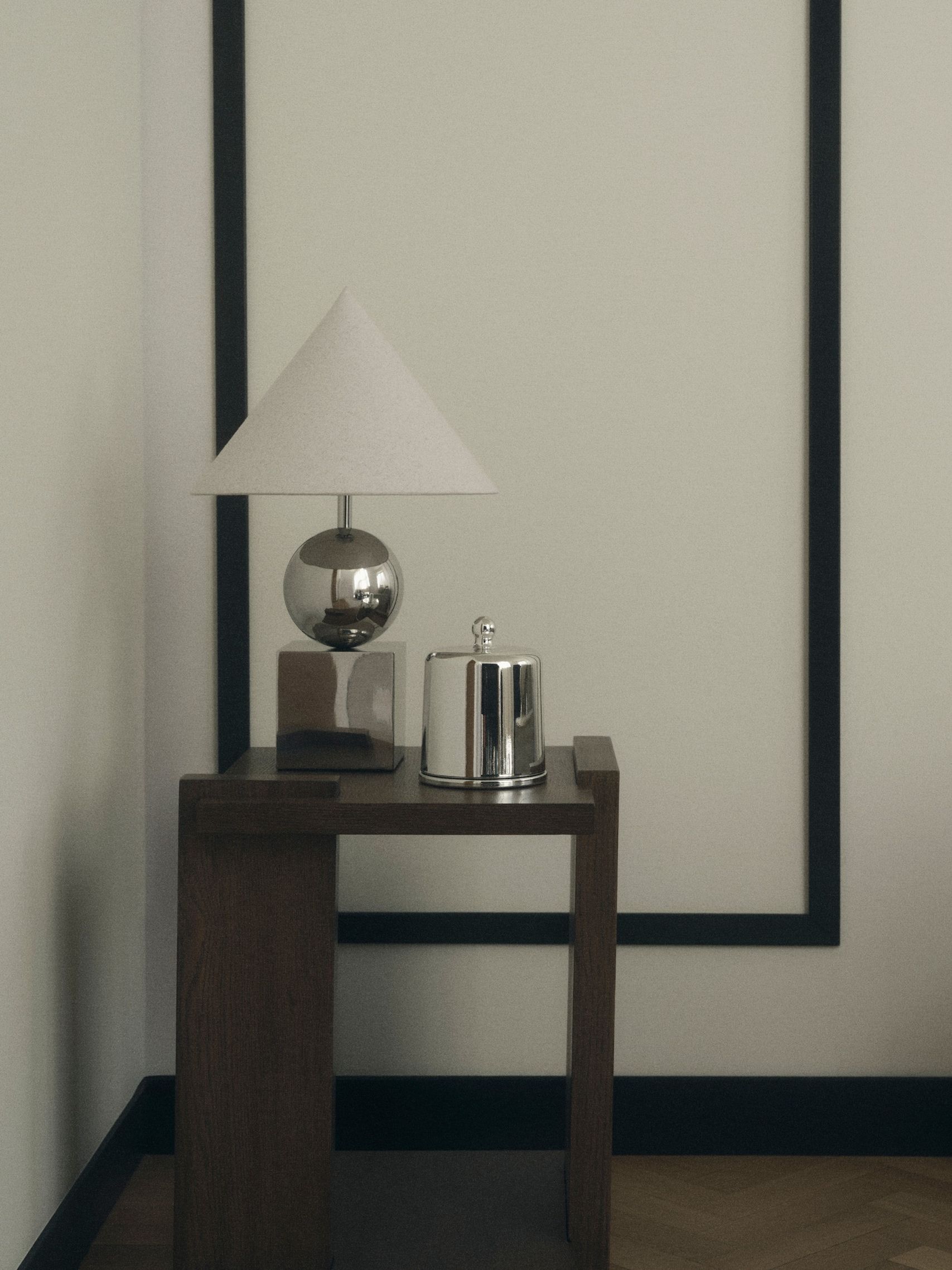 Geometric Metal Table Lamp