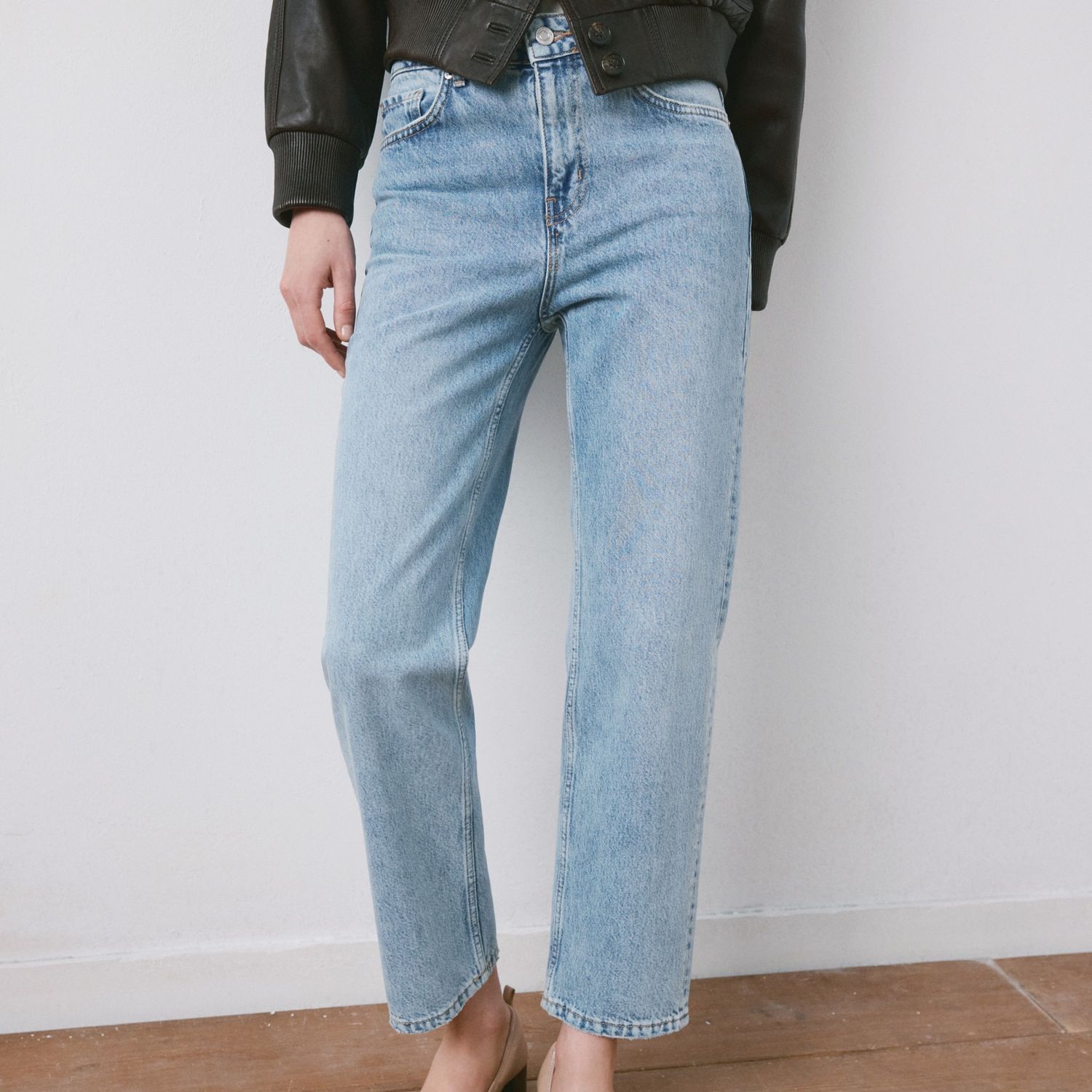 Mid-Rise Straight Jeans - Women | Mango United Kingdom