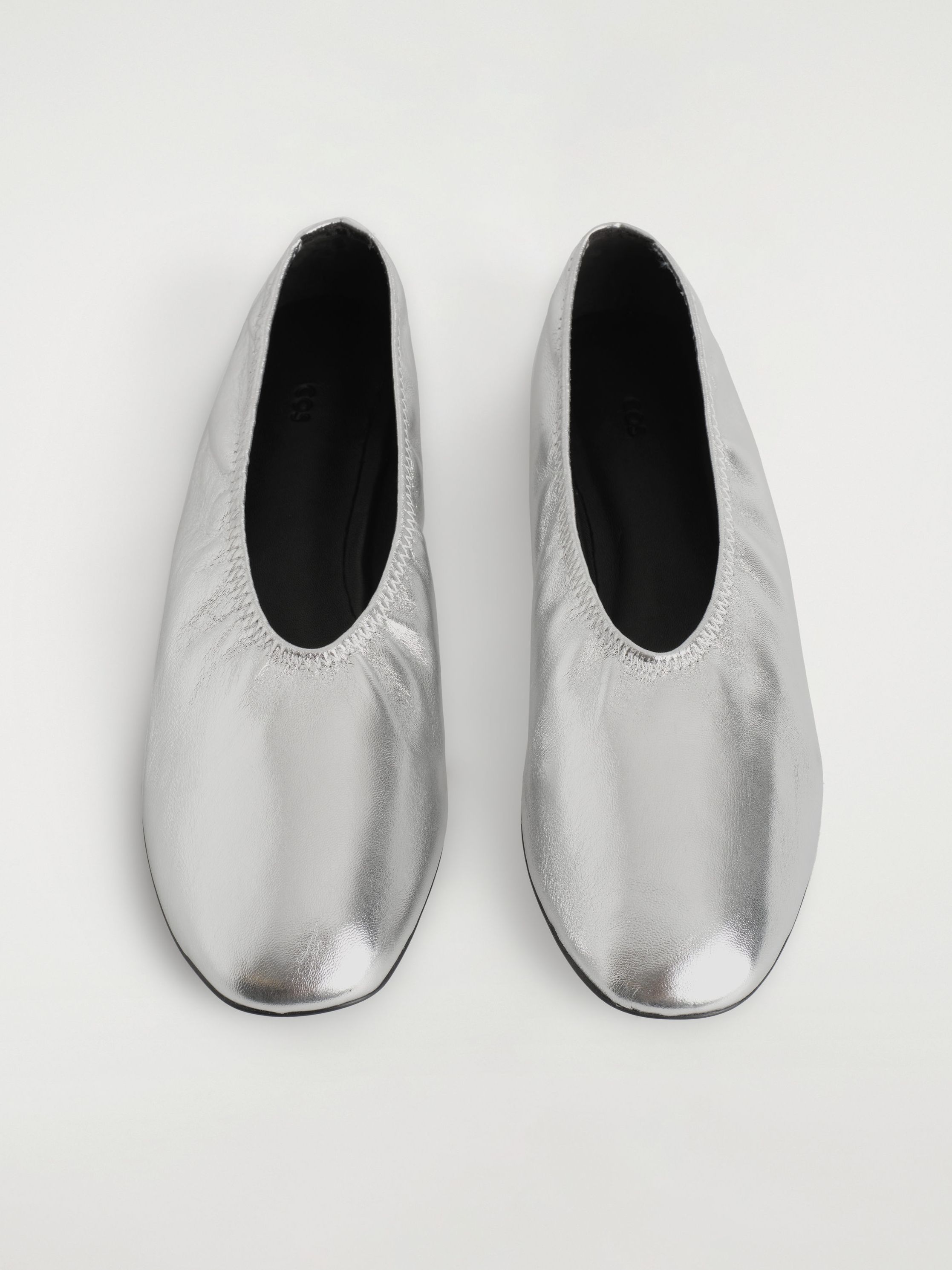 Minimal Leather Ballet Flats