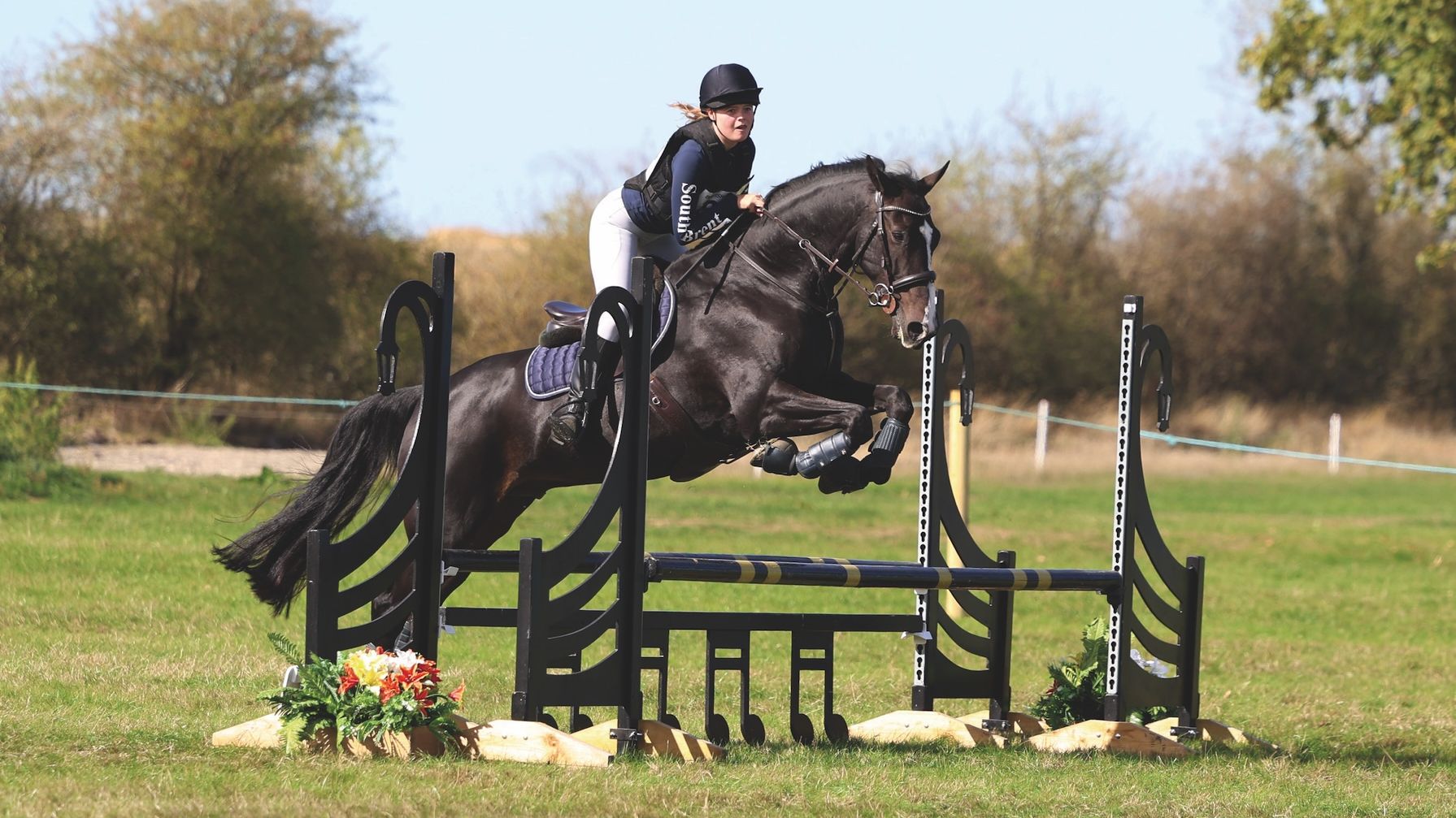 Chloe Lewis riding Mackanei at the riding club combined championships 2026