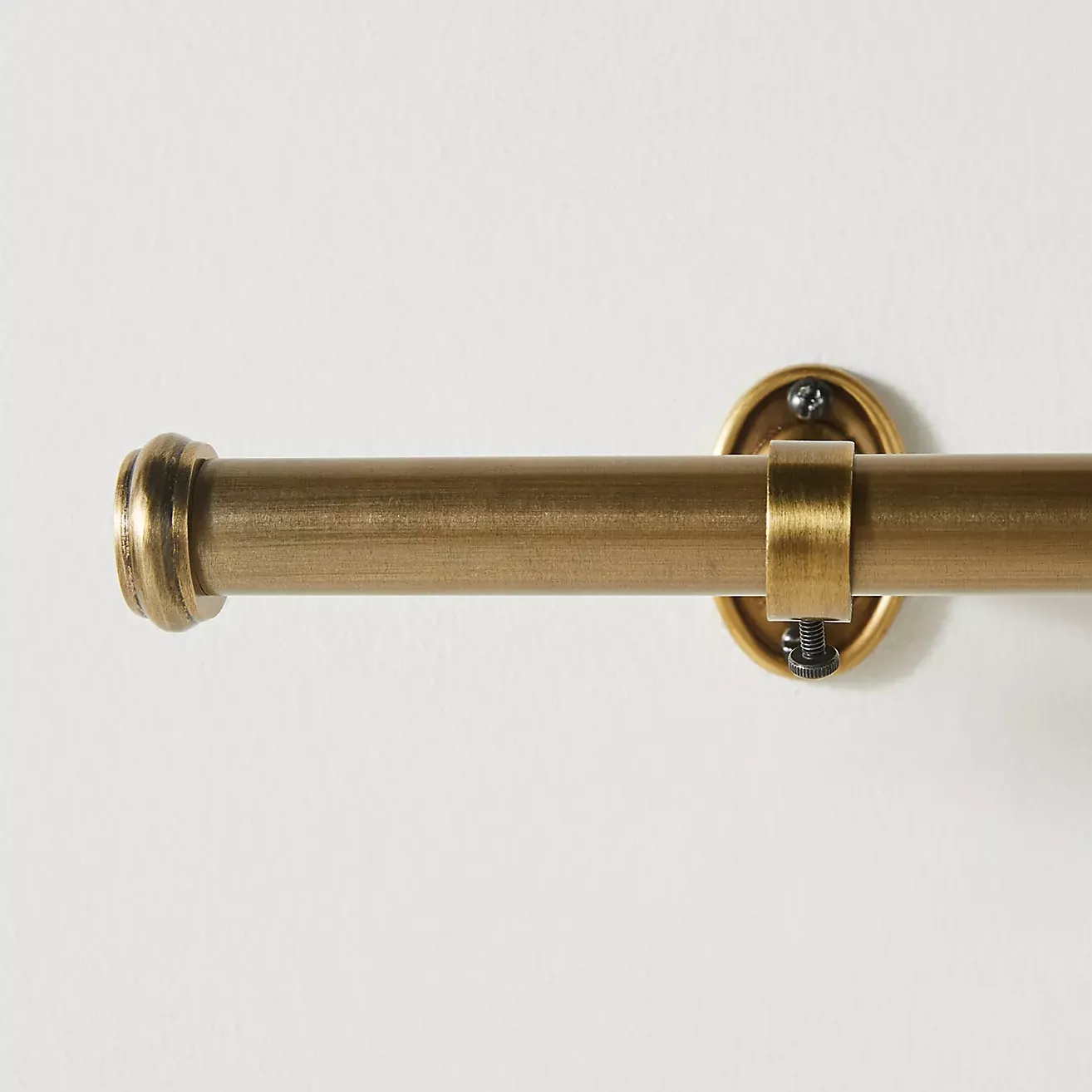 Smithery Curtain Rod