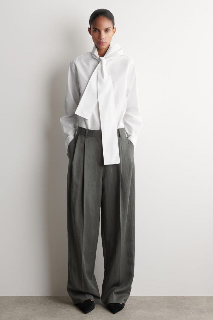 Relaxed Fluid Wide-Leg Pants