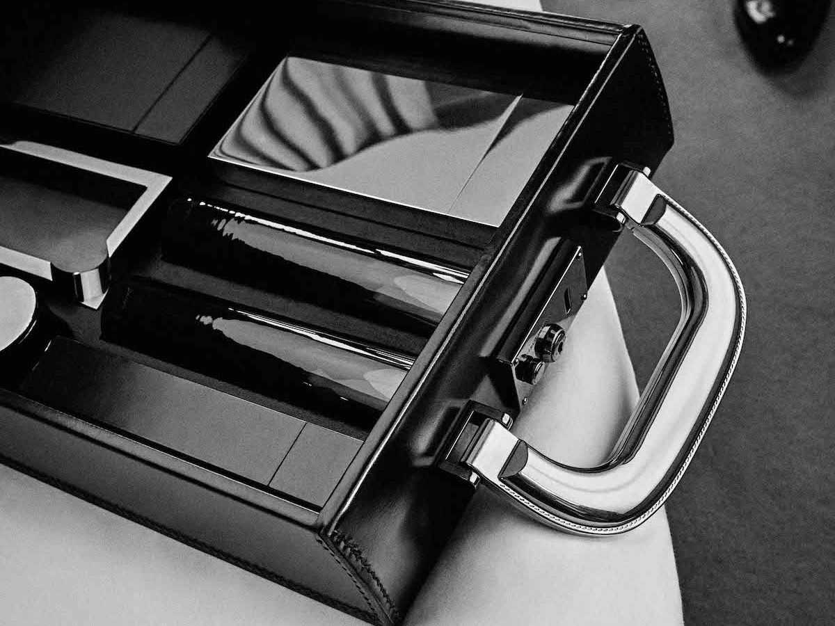 beautiful life 　dunhill ケース　ブラック ym4nzzguH6BrkNtFkS3XBM.jpeg