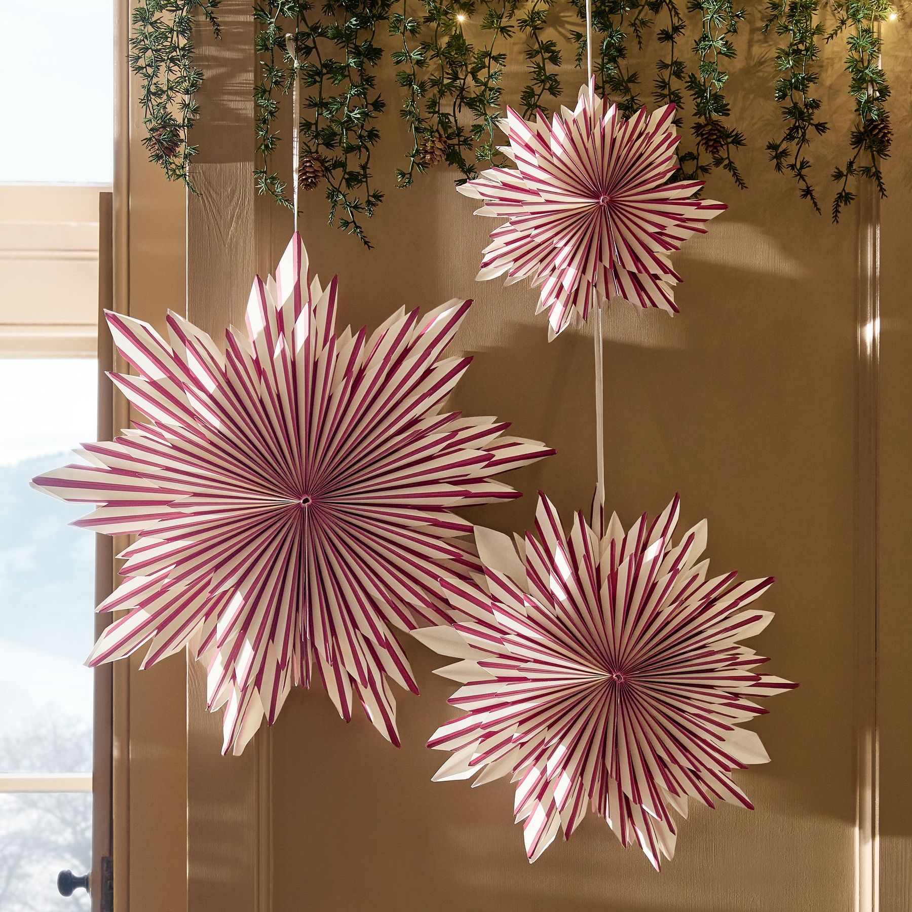 Set of 3 Red Starburst Paper Hanging Decorations - Size One
