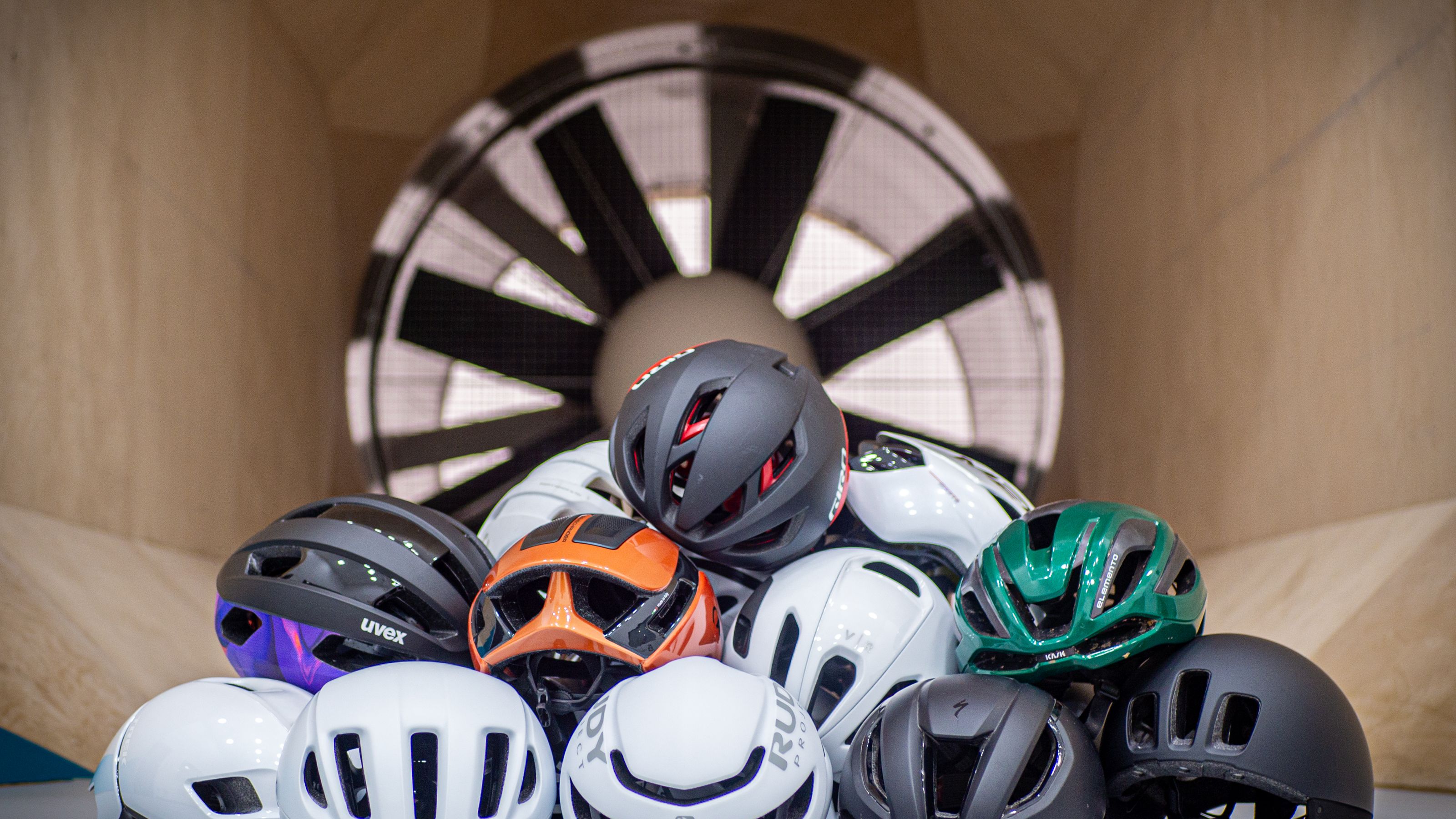 Stylish Helmet For R15 Helmet For Men Stylish TVS Raider Full Face