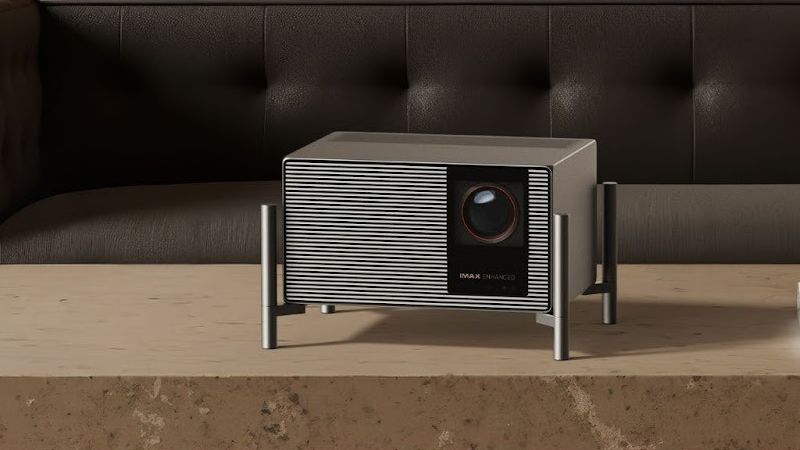 XGIMI Titan Noir Max Series projector