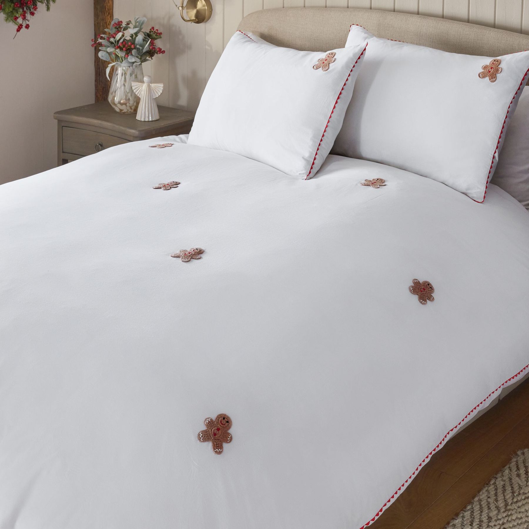 Natural Cotton Christmas Gingerbread Crochet Duvet Cover and Pillowcase Set