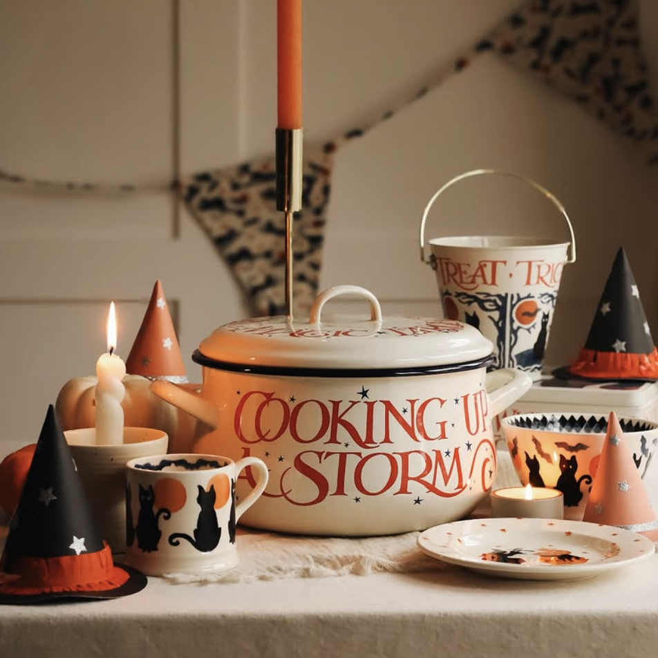 Halloween Toast Large Enamel Cooking Pot