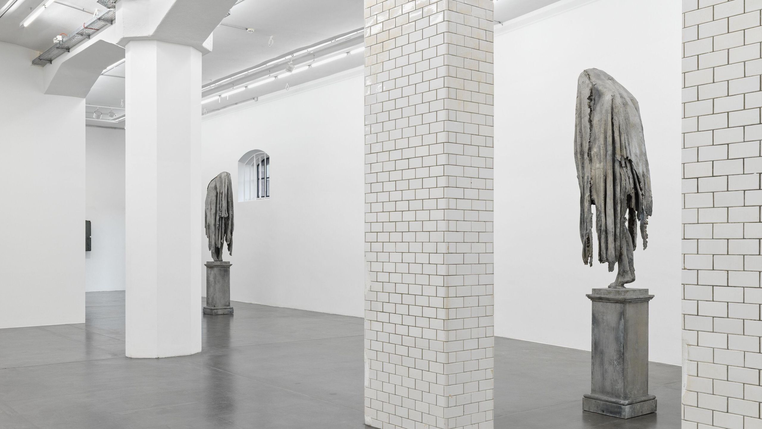 Berlinde De Bruyckere　The Embalmer Berlinde De Bruyckere | Embalmbed Twins I and II (2017) | Artsy