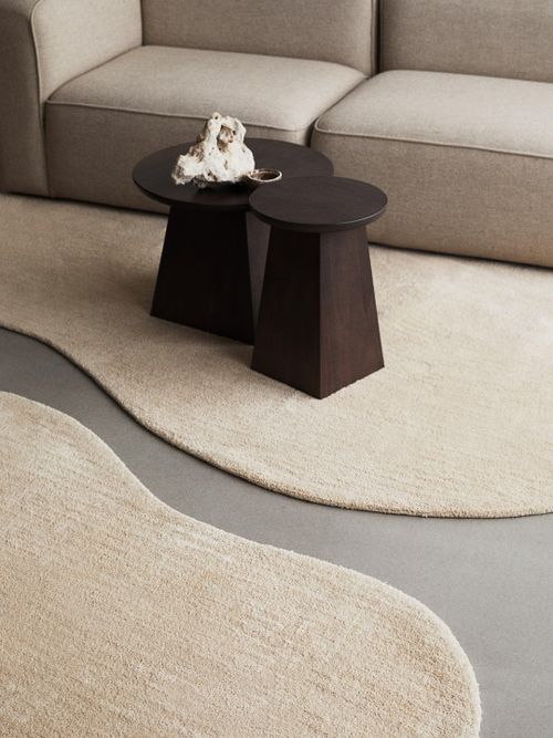 Asymmetric Rug