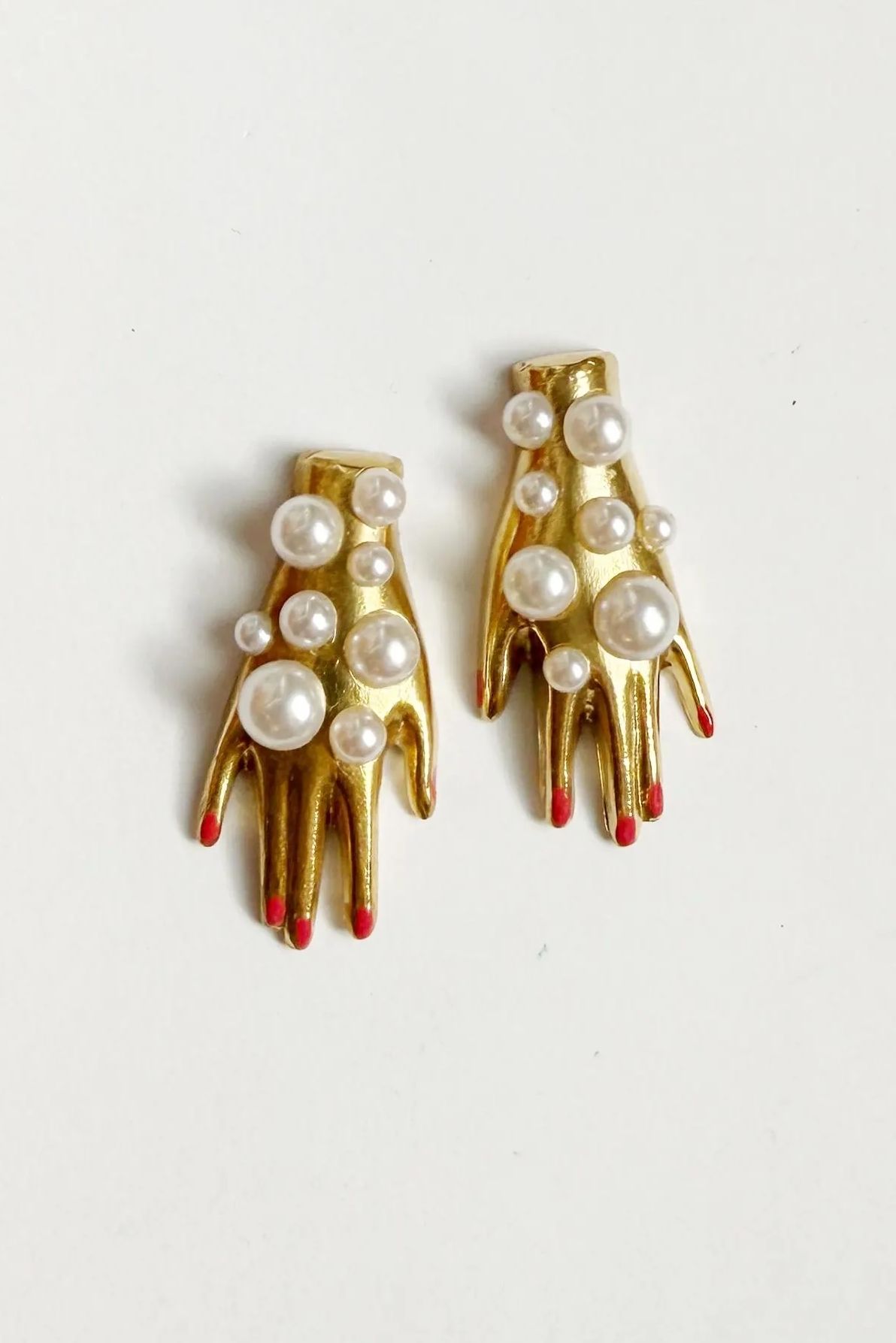 History Time Traveler pearly hand jewelry