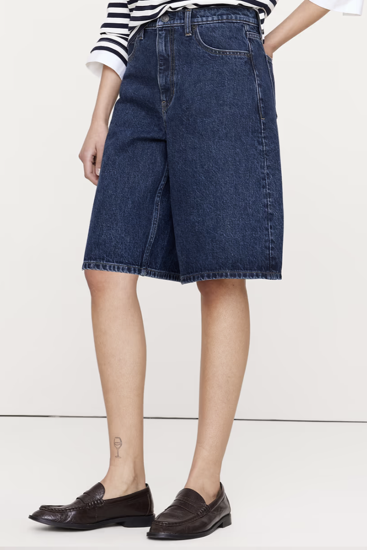 Banana Republic, 11quot; Denim Bermuda Short