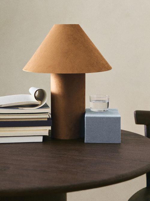 Boucl&eacute;-Weave Table Lamp