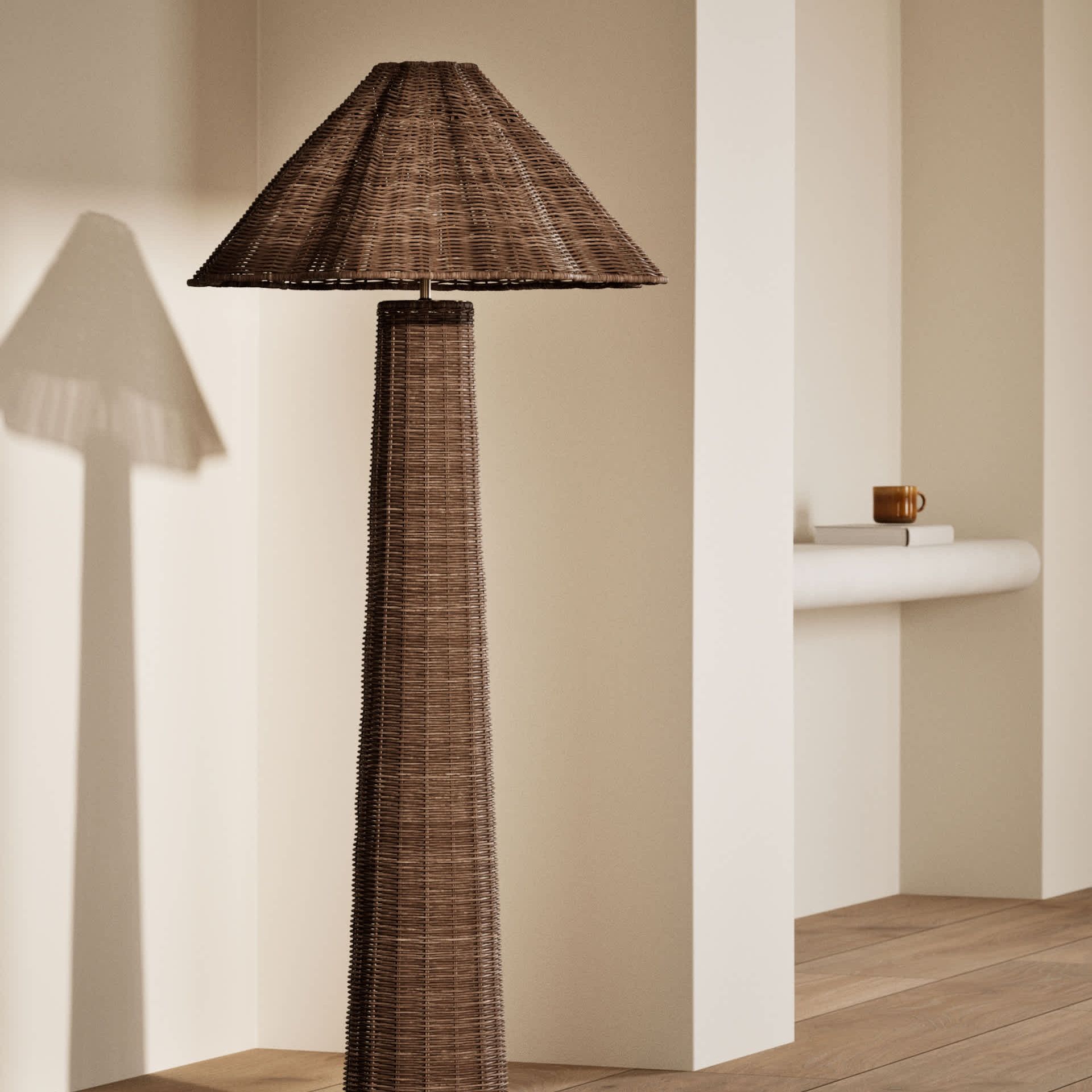 Wicker Scallop Flare Floor Lamp