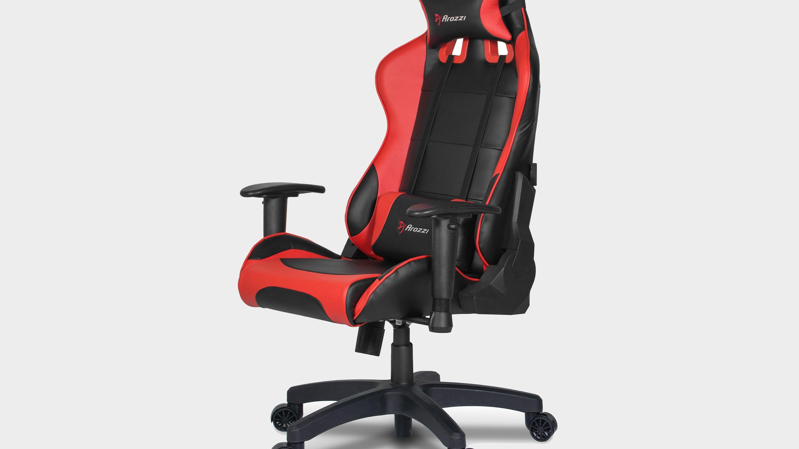 Arozzi Verona Junior Gaming Chair review | PC Gamer