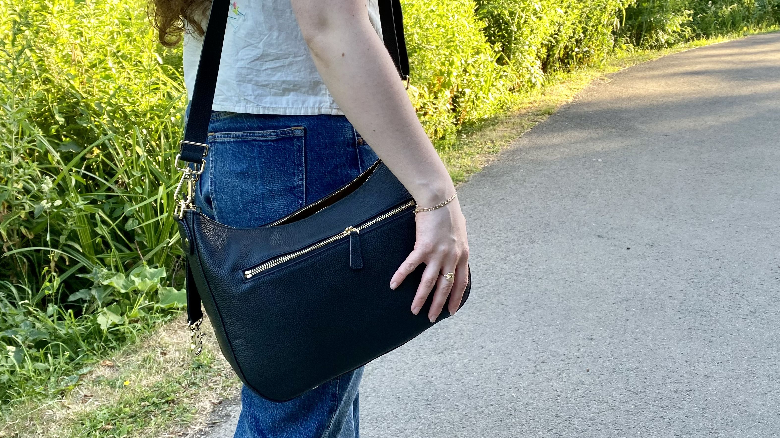 Person wearing a Voygr 1 camera bag