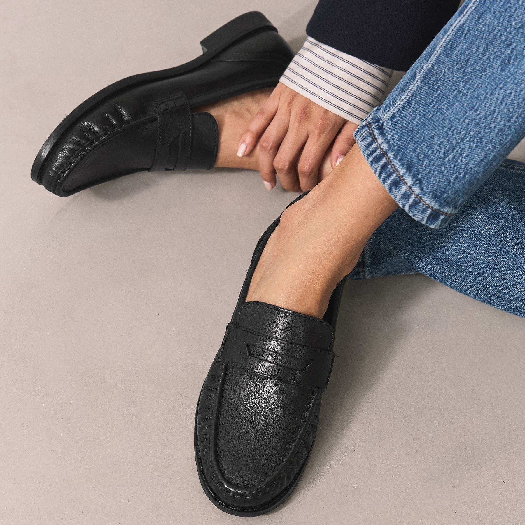 Black Forever Comfort&amp;reg; Leather Ruched Saddle Loafers