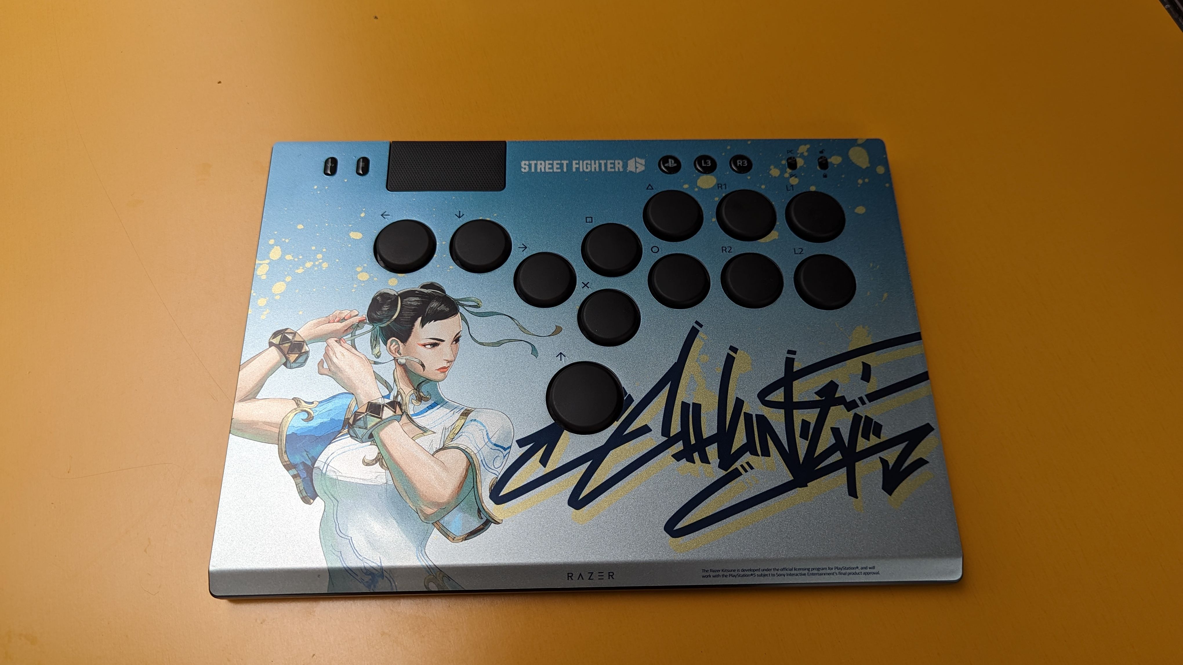 その他 Razer kitsune chun-Li edition Razer Kitsune Chun Li edition : r/fightsticks
