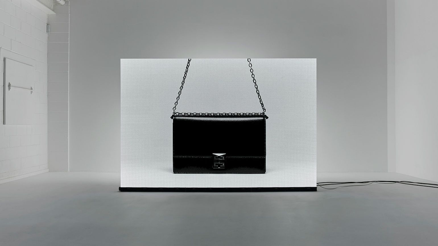 Givenchy 4G bag: a singular style connection | Wallpaper