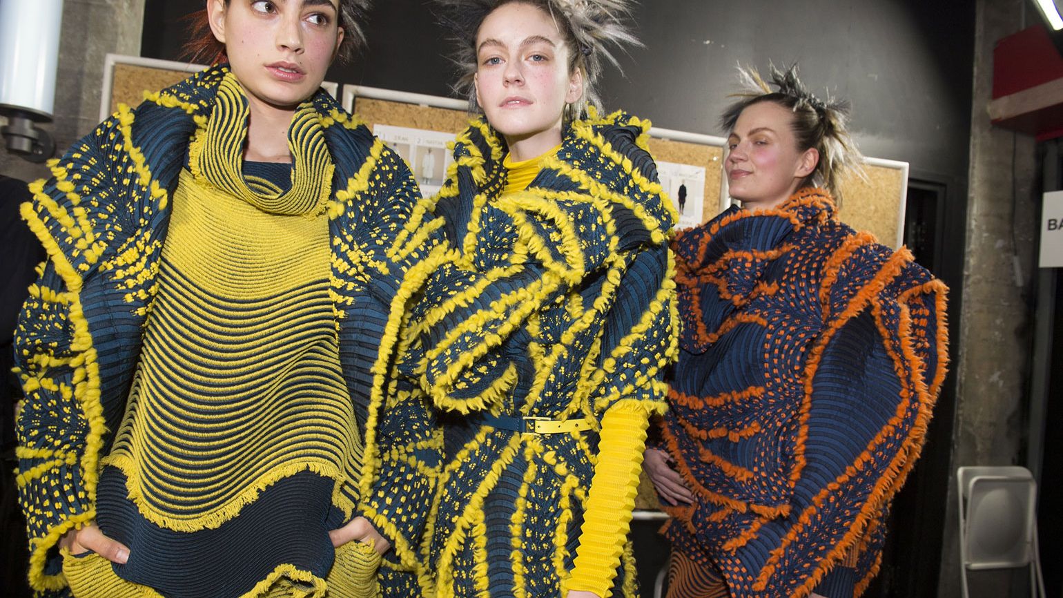 issey miyake コレクション スチームストレッチ トップス ISSEY MIYAKE スチームストレッチ