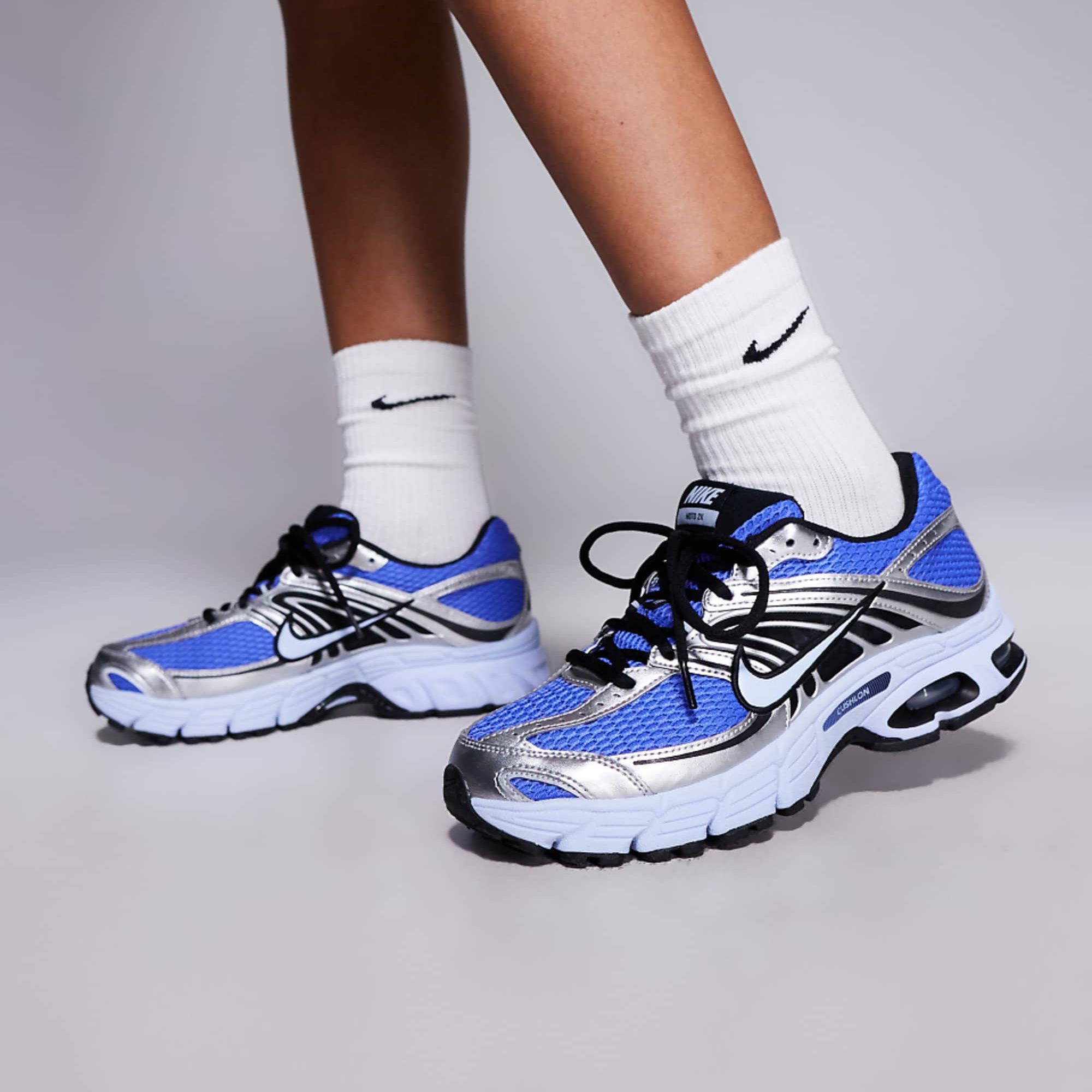 Nike Air Max Moto 2k Trainers in Blue and Metallic Silver