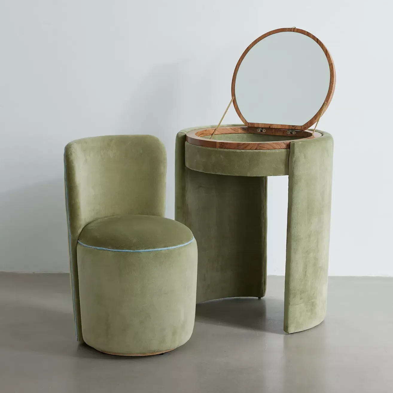 Jane Vanity and Chair