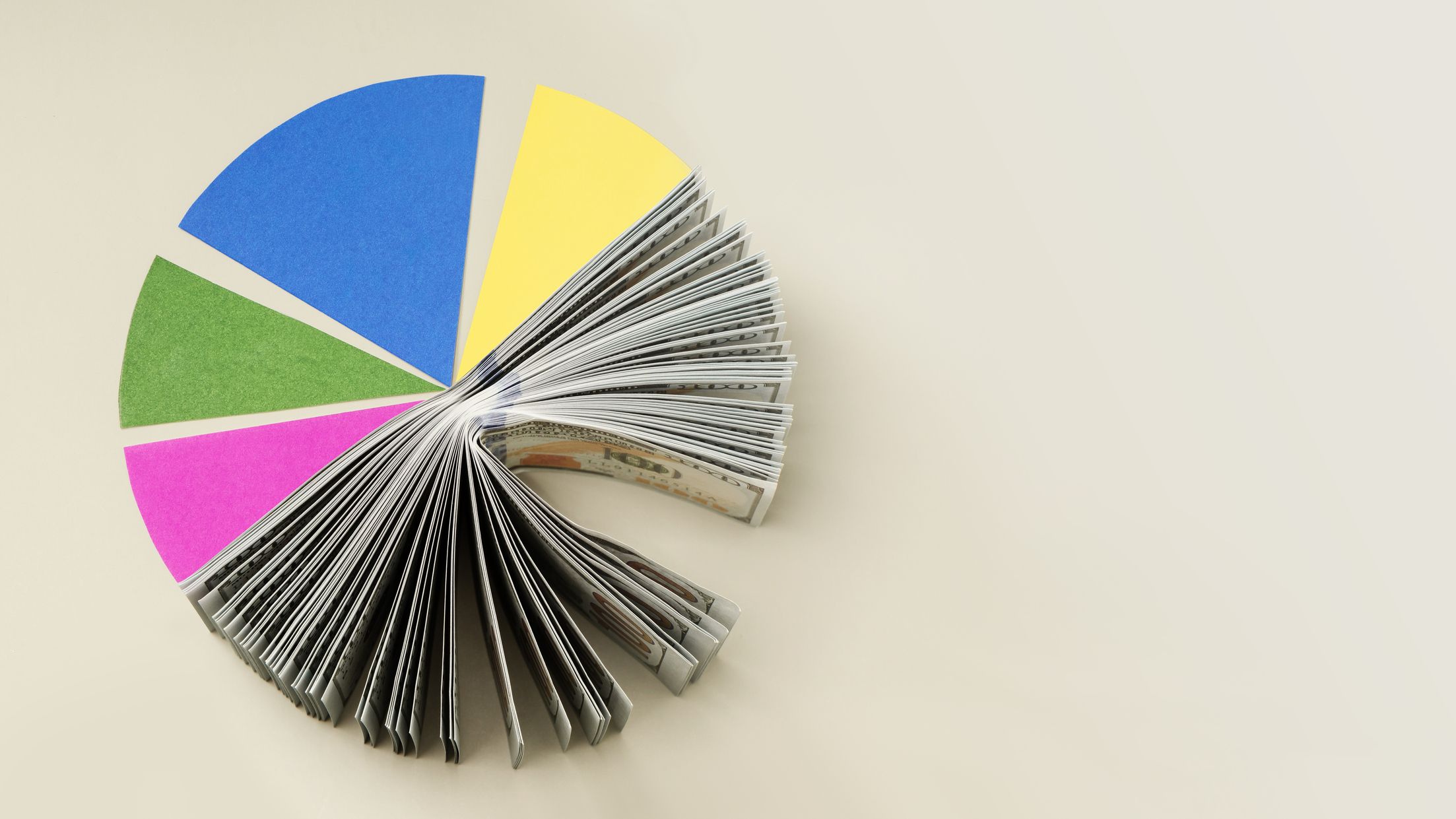 US dollar Pie Chart representing Smart portfolio allocation between cash and assets