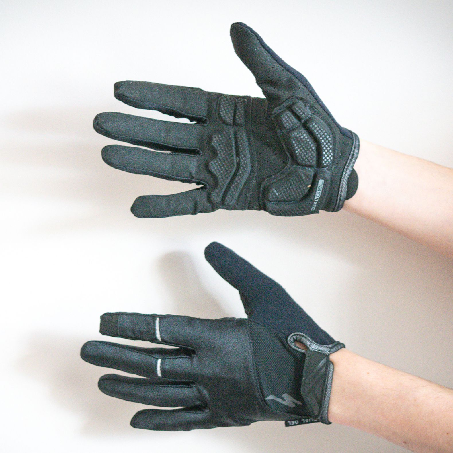 Specialized Body Geometry Dual Gel Gloves being worn against a white background