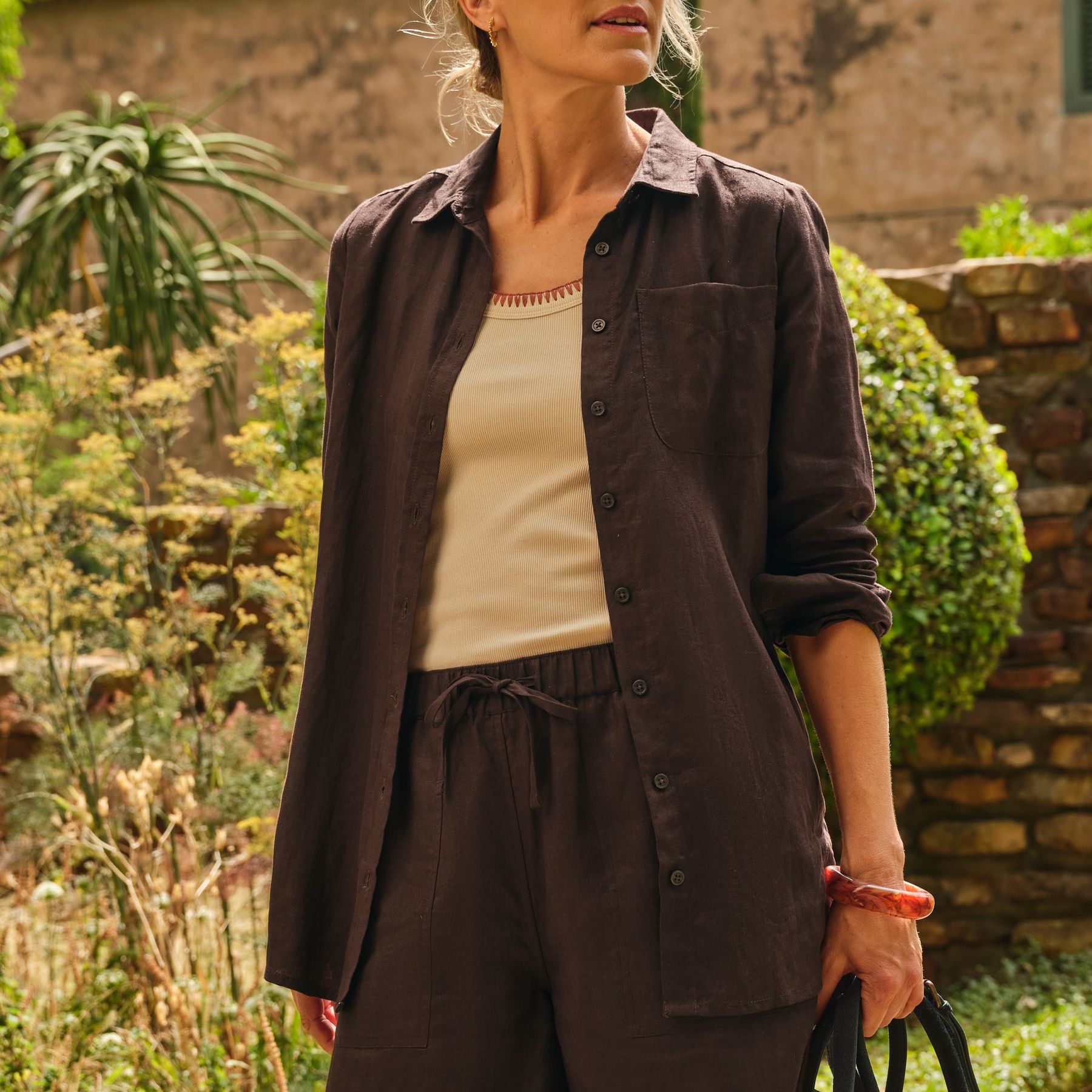 Regular Linen Shirt in Chocolate Brown - Size 6 R
