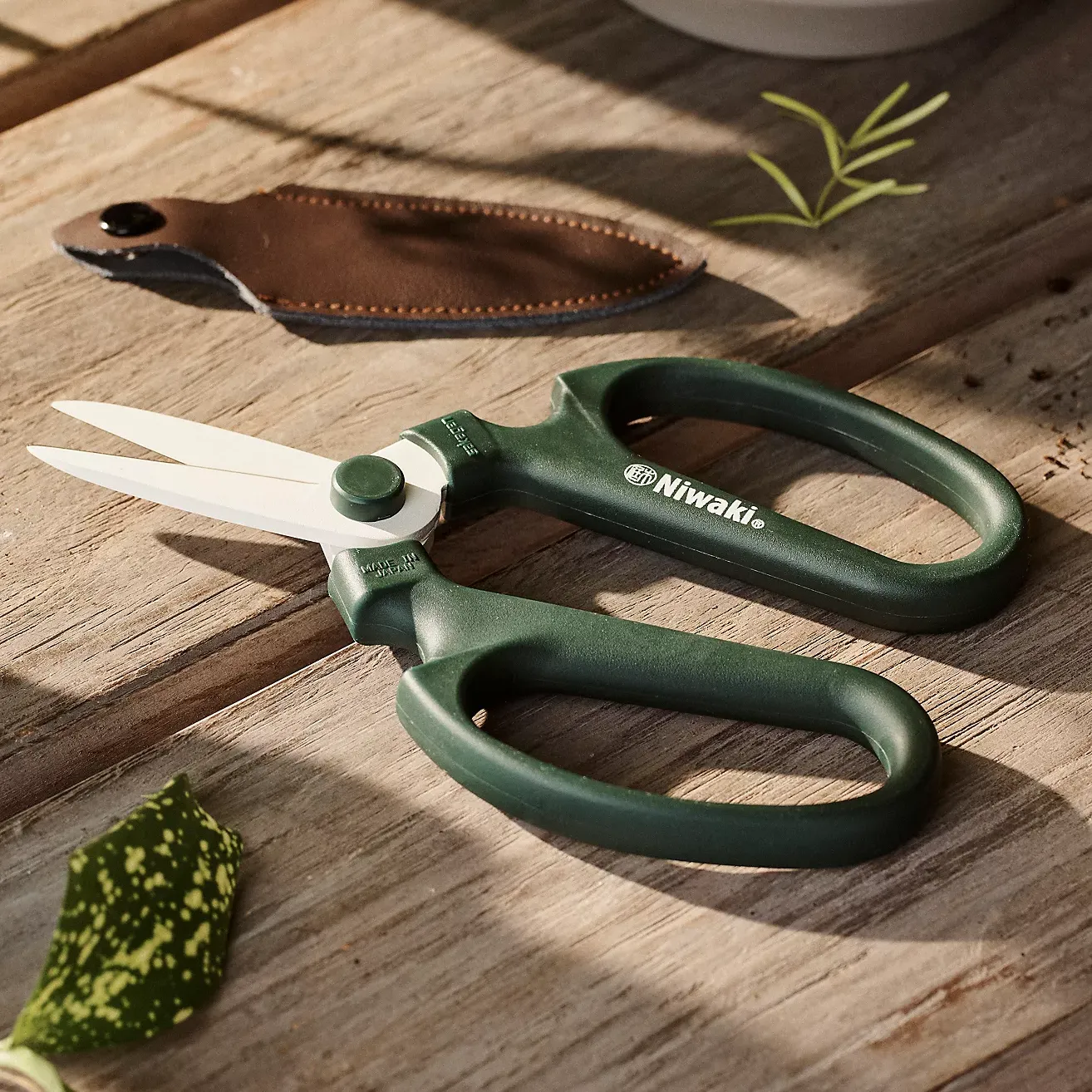 Niwaki Sakagen Floral Scissors