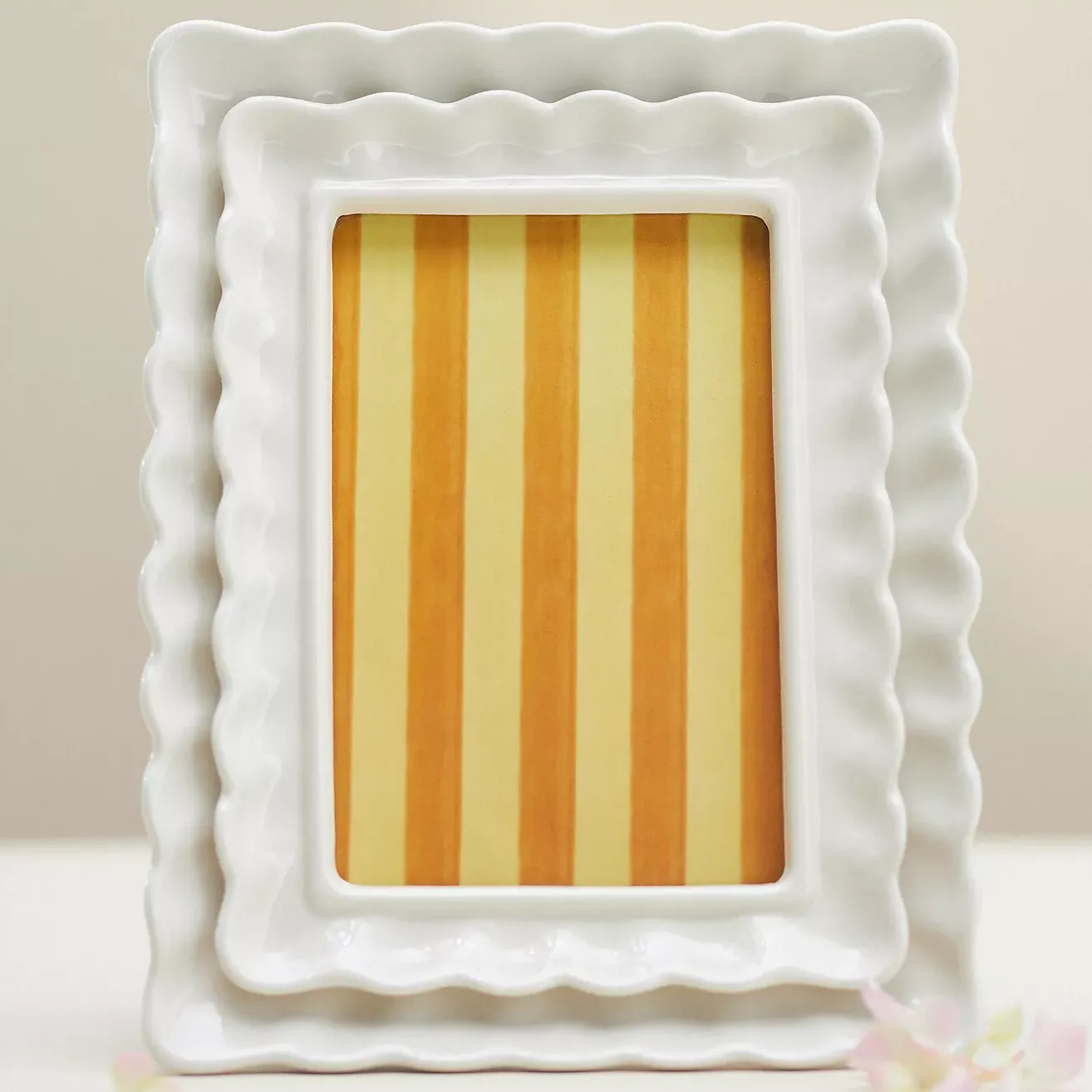 Maeve Scalloped Stoneware Picture Frame