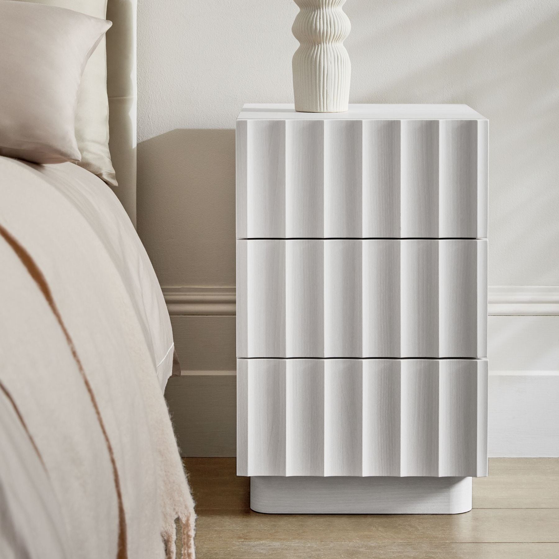 White Kendal Oak Effect 3 Drawer Bedside Table