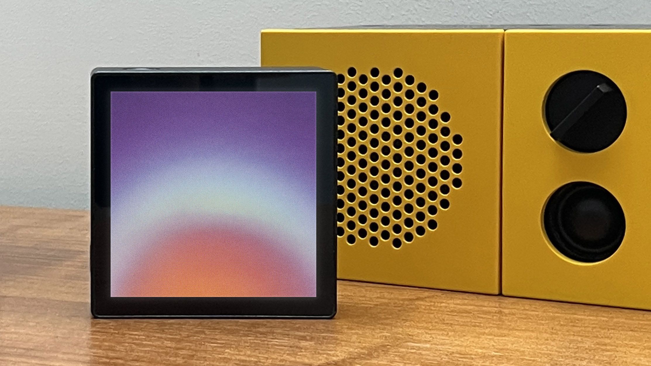 Tom Vek's Sleevenotes music player