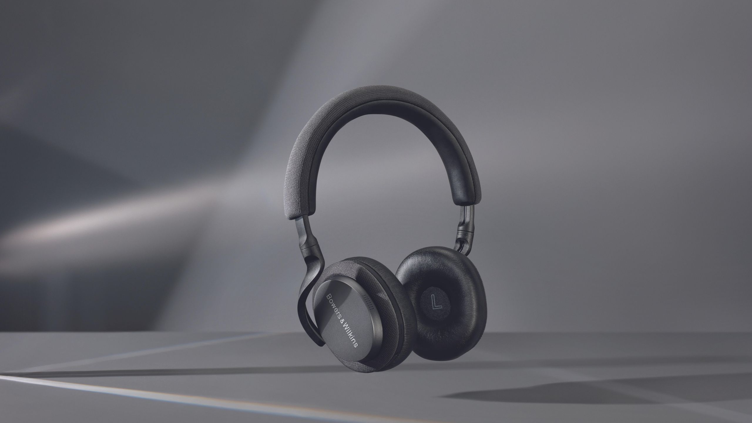 Bowers & Wilkins PX5 | T3