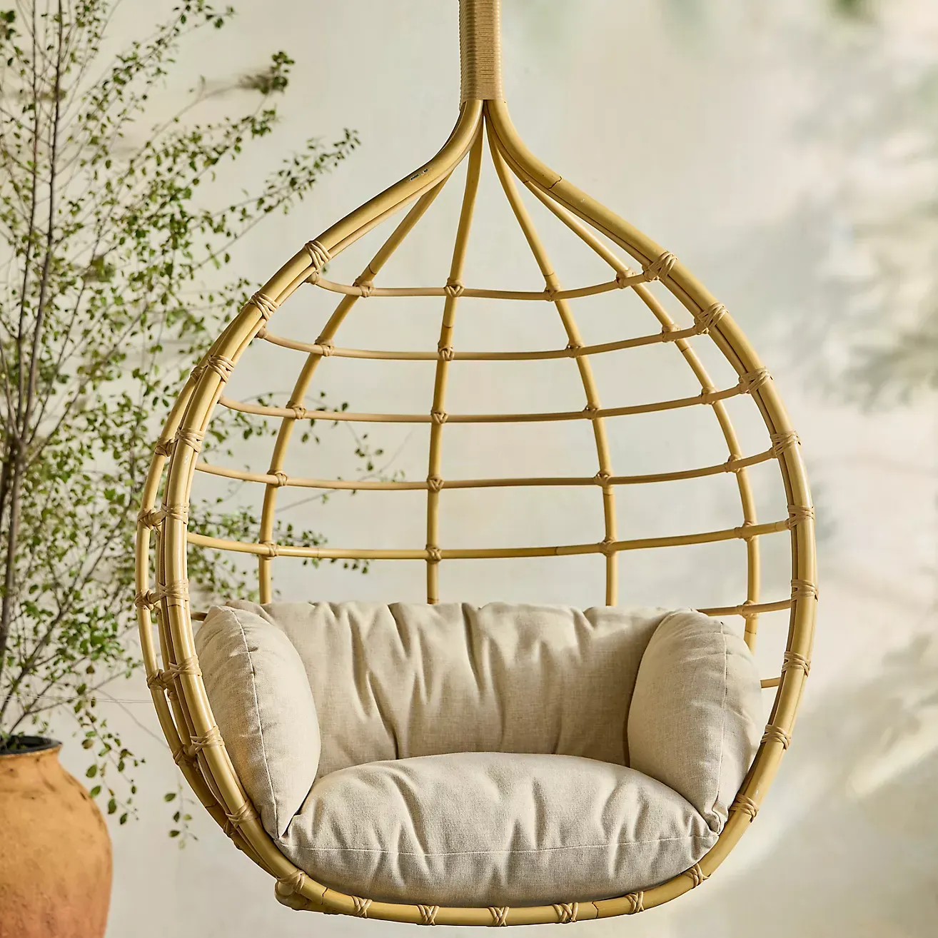 Droplet Hanging Basket Chair