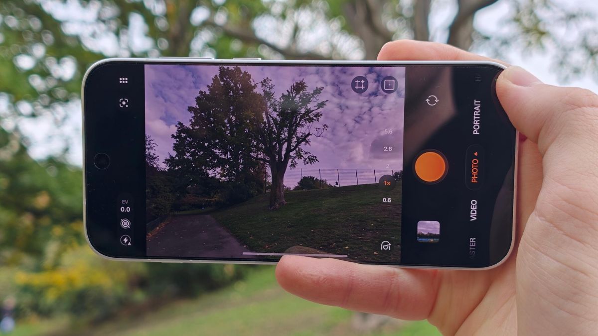 The Oppo Find X10s camera app