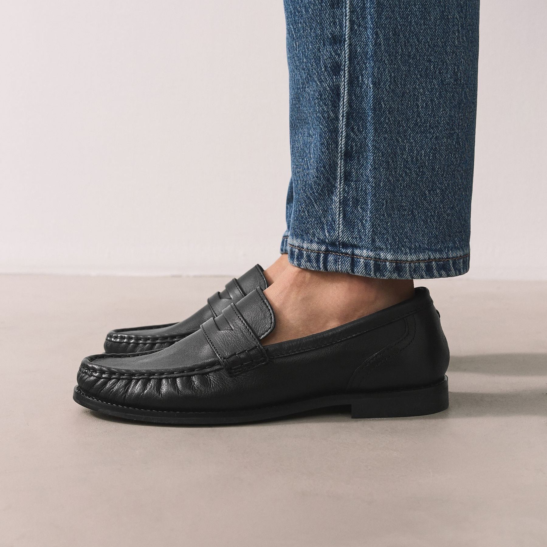 Black Forever Comfort&amp;reg; Leather Ruched Saddle Loafers