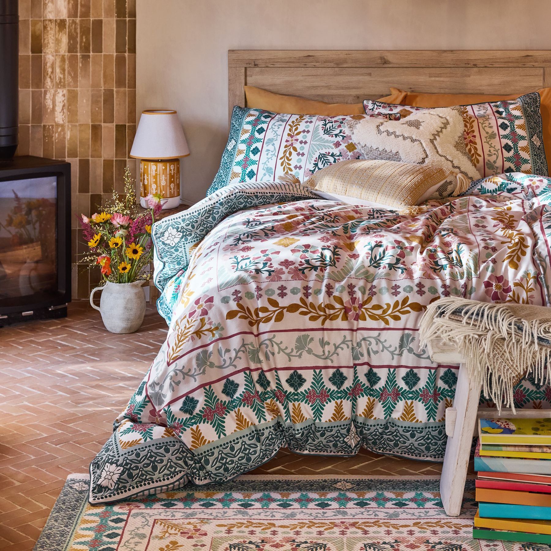 Multi Tile Print Duvet Cover and Pillowcase Set - Size Single