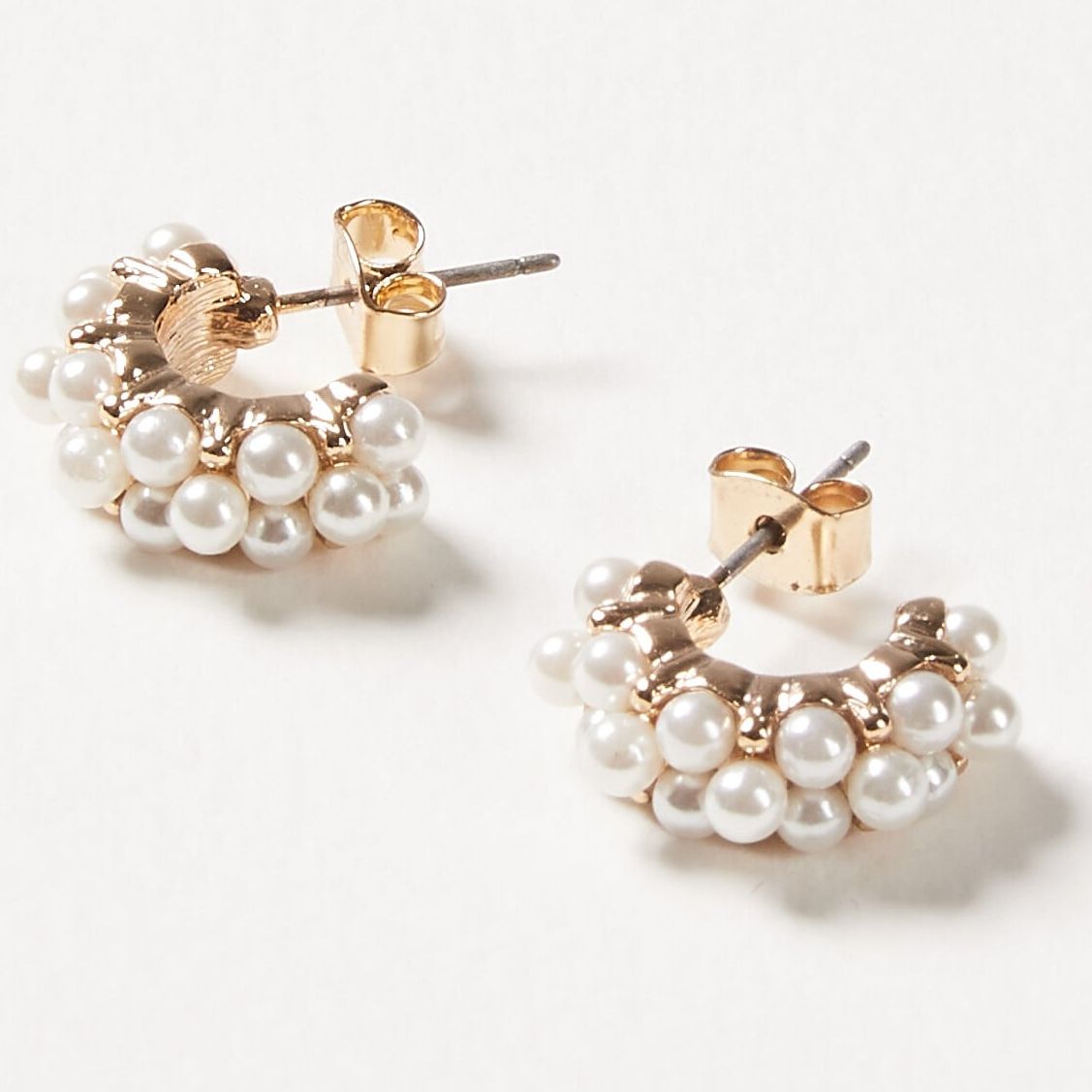 Mayzee Cluster Mini Pearl Hoop Earrings | Oliver Bonas