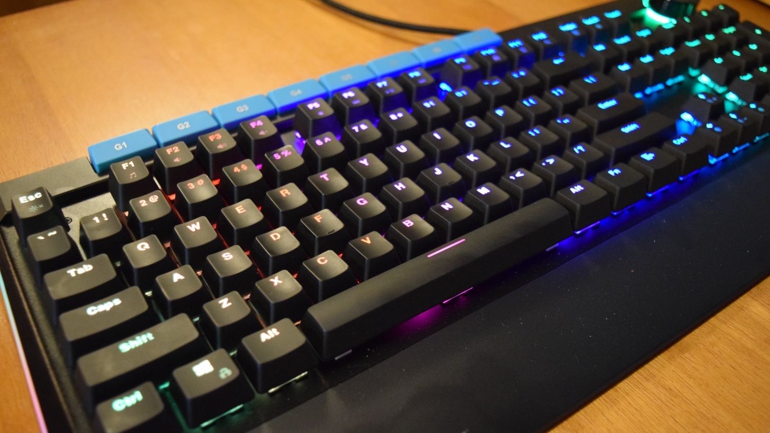 Aukey KM-G17 Gaming Keyboard Review: Budget Behemoth | Tom's Hardware